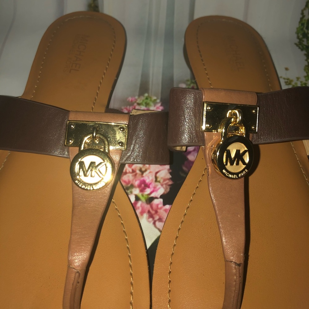 Micheal Kors sandals - Picture 4 of 4